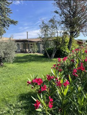 Maison climatis avec piscine proche Avignon